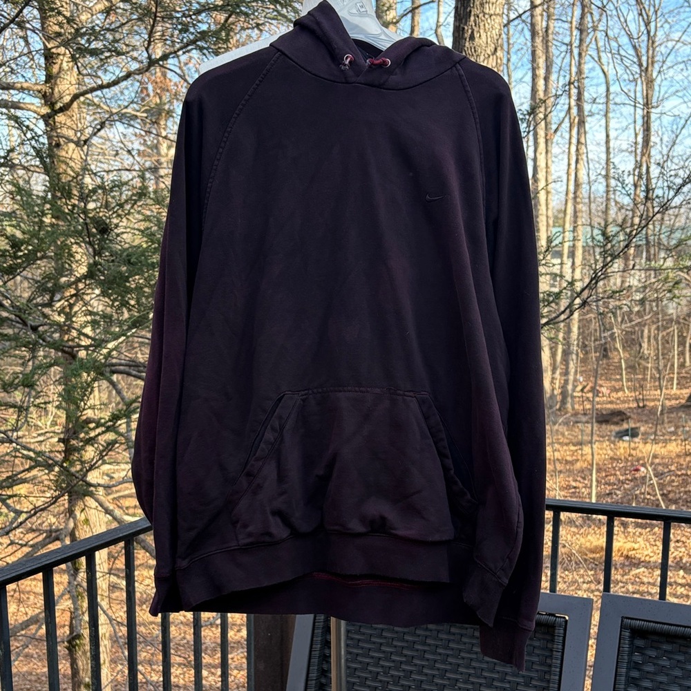 Nike Burgundy black Hoodie with Front Pocket  sz XL stitched logo